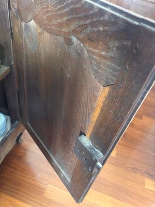 Mobile antico in legno