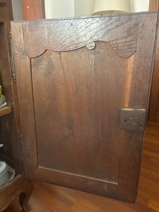 Mobile antico in legno