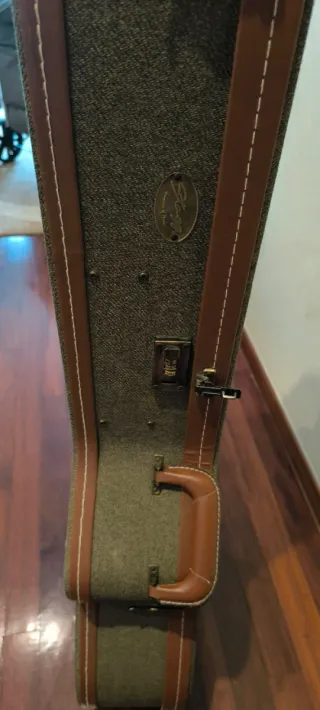 Funda Rígida Guitarra Acústica Stagg