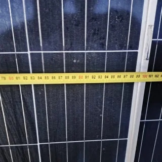 Baterías y 4 Placas Solares