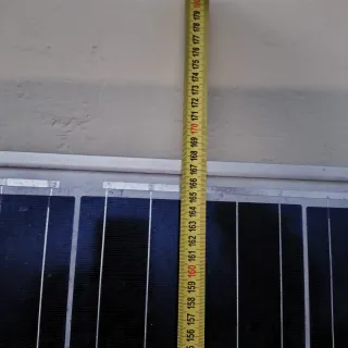 Baterías y 4 Placas Solares