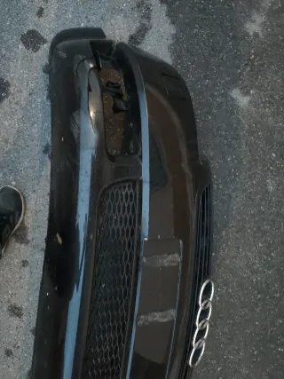 PARAGOLPES DELANTERO AUDI TT Negro -Lavafaros-