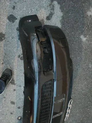 PARAGOLPES DELANTERO AUDI TT Negro -Lavafaros-