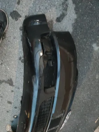 PARAGOLPES DELANTERO AUDI TT Negro -Lavafaros-