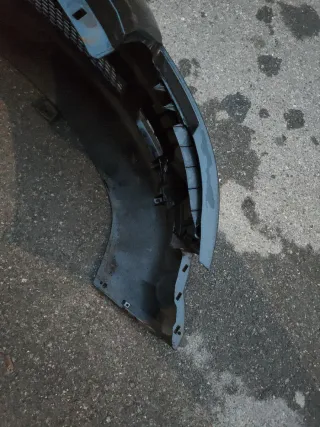 PARAGOLPES DELANTERO AUDI TT Negro -Lavafaros-