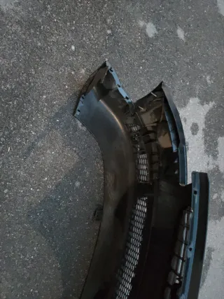 PARAGOLPES DELANTERO AUDI TT Negro -Lavafaros-