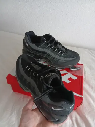 Nike Air Max 95 Negro/Gris