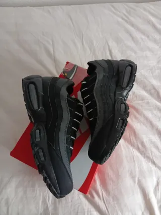 Nike Air Max 95 Negro/Gris