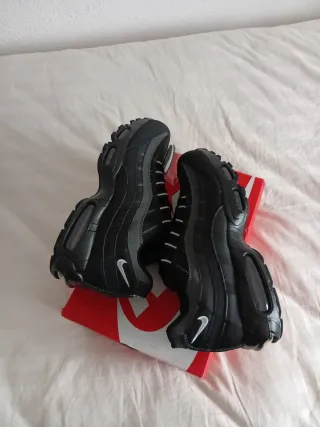 Nike Air Max 95 Negro/Gris