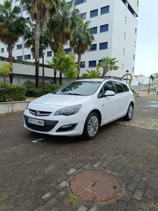 Opel Astra 2012