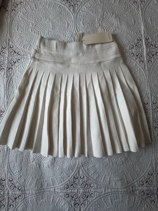 Falda de punto plisada blanca