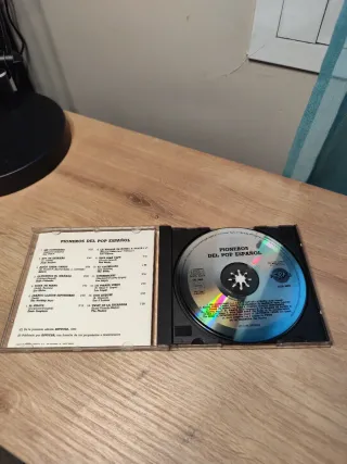 CD Pioneros del Pop Español
