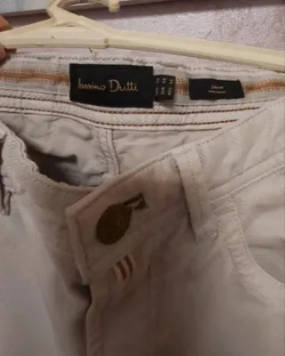 Pantalón hombre beige