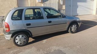 Opel Corsa 1996