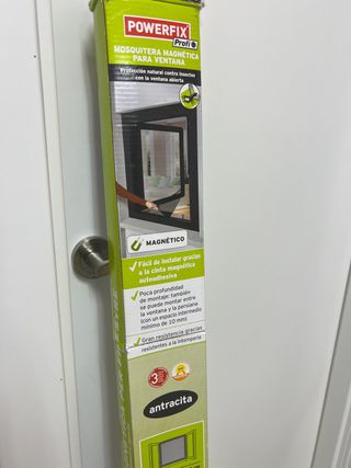 Mosquitera magnética para ventanas
