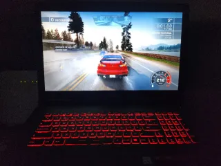 Portátil Gaming MSI Core i7 16GB potente 17"