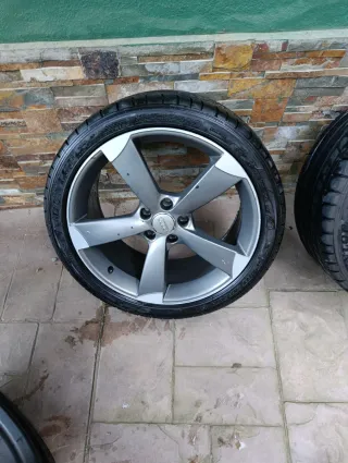4 Llantas Audi Rotor con Neumáticos