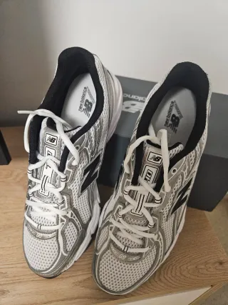 Zapatillas New Balance 740 Sin estrenar.