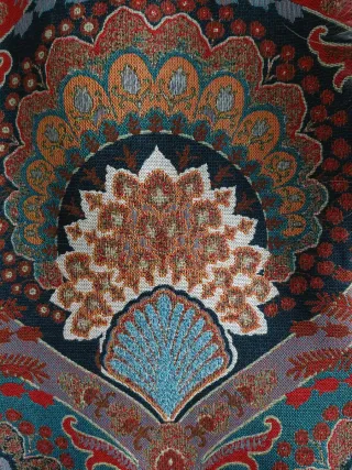 Chaleco GUTS & LOVE pelo tapiz multicolor