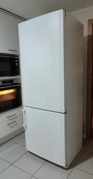 Nevera Congelador Liebherr Blanca