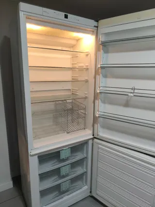 Nevera Congelador Liebherr Blanca