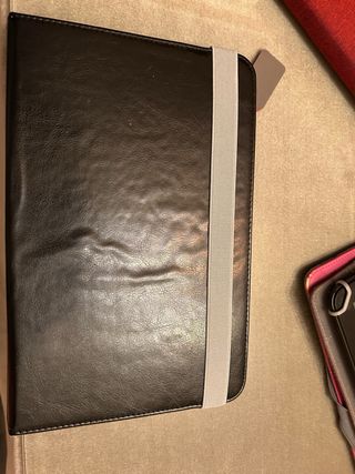 Tablet Gris y Blanca y fundas (50€ negociables)