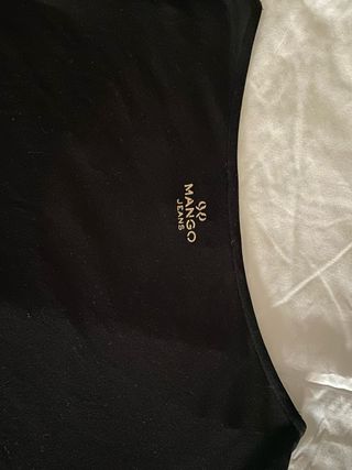 Camiseta Mango Negra y Beige Mujer