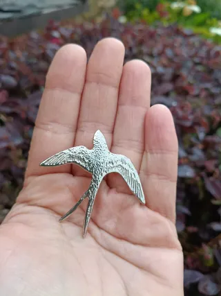Broche Golondrina Plateado Vintage Acero