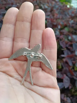 Broche Golondrina Plateado Vintage Acero