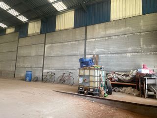 Se alquila nave industrial de 230,8 m² en Bolaños