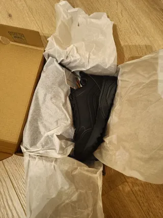 Zapatillas Skechers Negras Niño 28.5