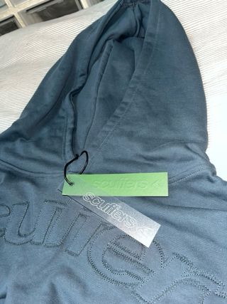 Sudadera Scuffers Azul con Logo Bordado