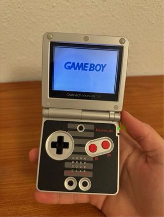 Nintendo Game Boy Advance SP Ed. NES