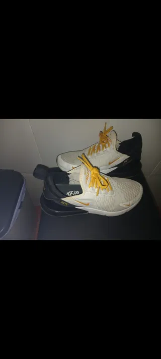 Nike Air Max 270 Talla 40 Edición Limitada