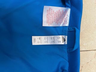 Chaqueta Real Madrid Adidas Talla 6 años (116 cm)