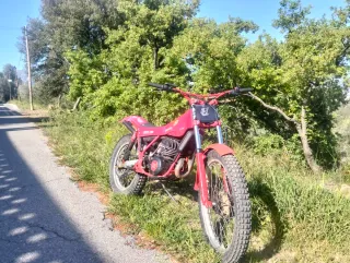 Montesa Cota 330 Trial Roja
