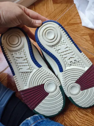 Nike Bambas Blancas, con colores talla 36'5. Nueva