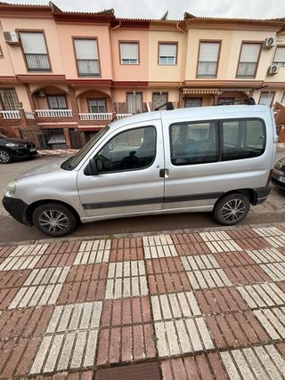 Peugeot Parnet 2004