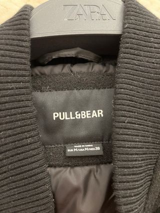 Cazadora Pull&Bear Negra y Blanca Hombre