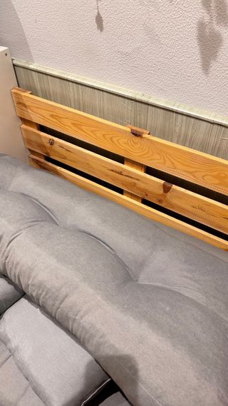 Sofá Cama Palets Madera y Tela Gris