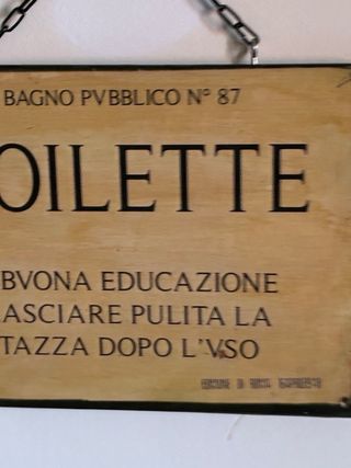 Targa Bagno Pubblico N° 87 in legno