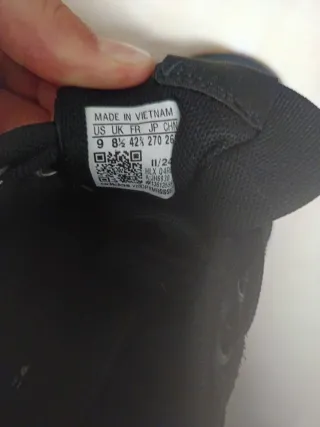 Ofertón!Zapatilla Adidas daily 4.0 Negras Marrones