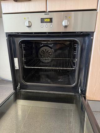 Horno Zanussi