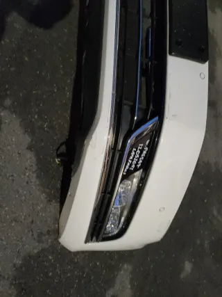 PARAGOLPES DELANTERO VW PASSAT B7 Lavafaros BLANCO