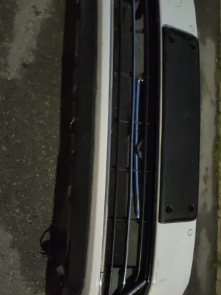 PARAGOLPES DELANTERO VW PASSAT B7 Lavafaros BLANCO
