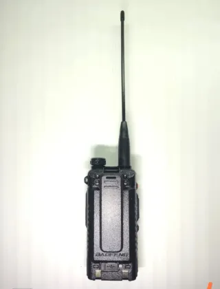 Baofeng UV-5RM Walkie Talkie + Accesorios