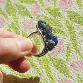 Anello con Lapislazzuli Pietre Grezze