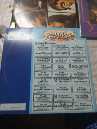 3 LPS Y UN SINGLE EN VINILO