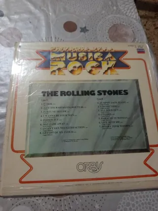 3 LPS Y UN SINGLE EN VINILO