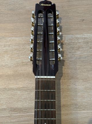 Laúd Almansa Electrificado con previo Fishman
